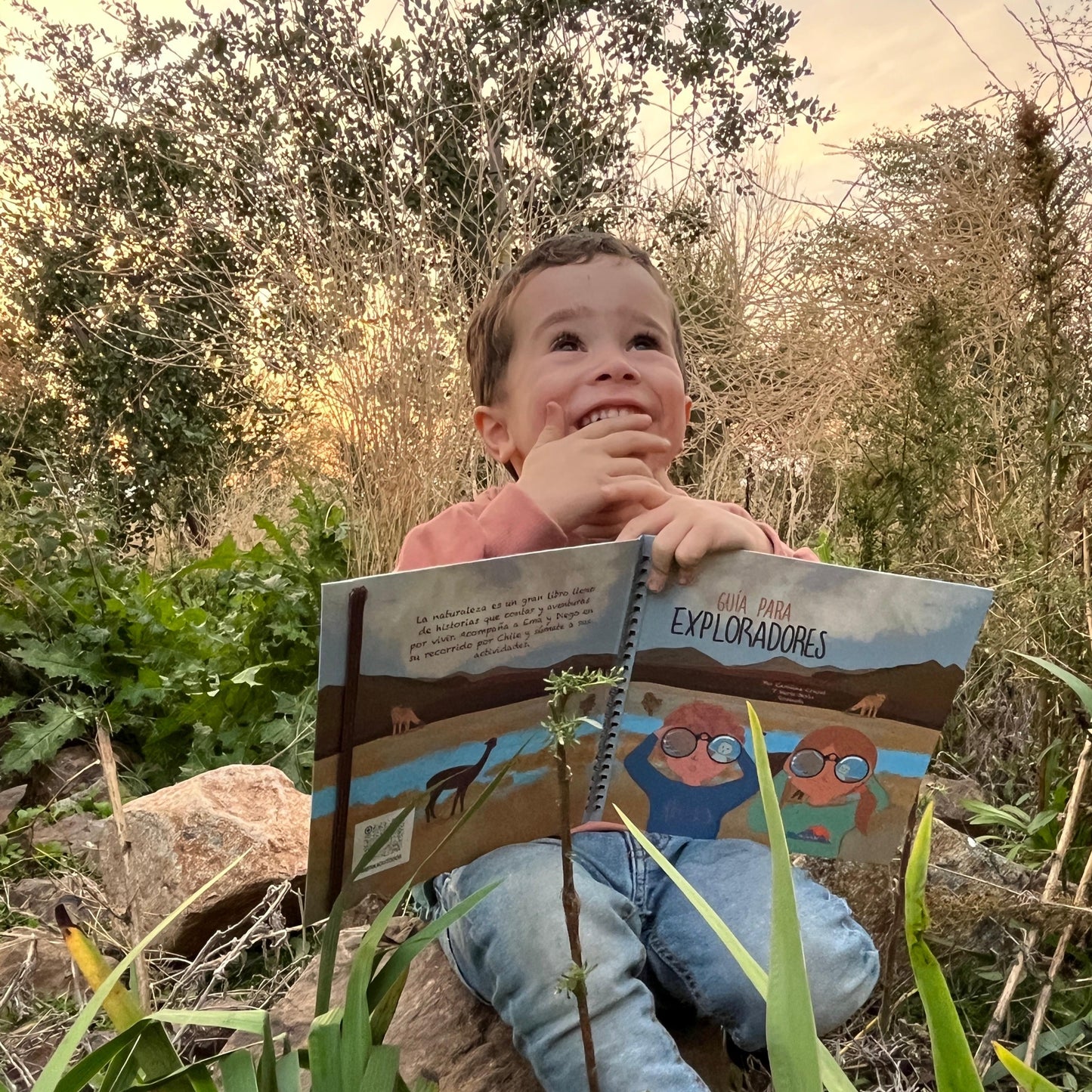 Libro para niños "Guía para Exploradores"
